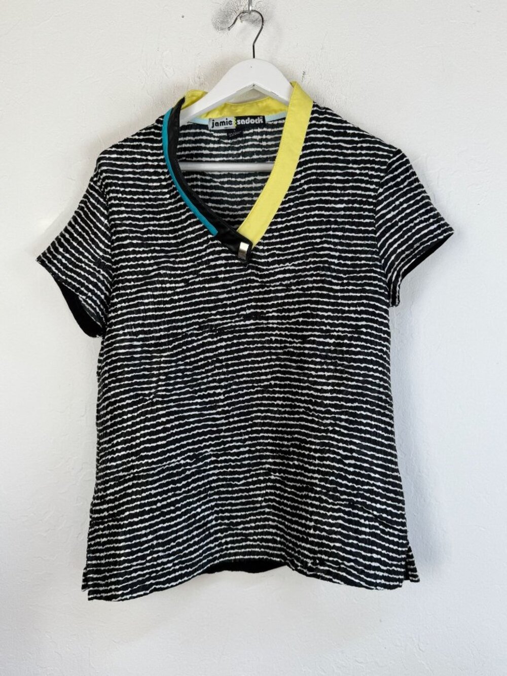 Jamie Sadock Women’s Black White Textured Stripe Golf Top Yellow Aqua Large NWOT